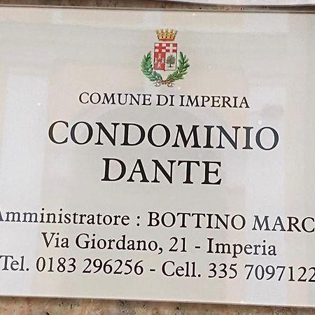 Casa Dante: Oneglia Centro-Marina-Spiagge Apartment Imperia Luaran gambar
