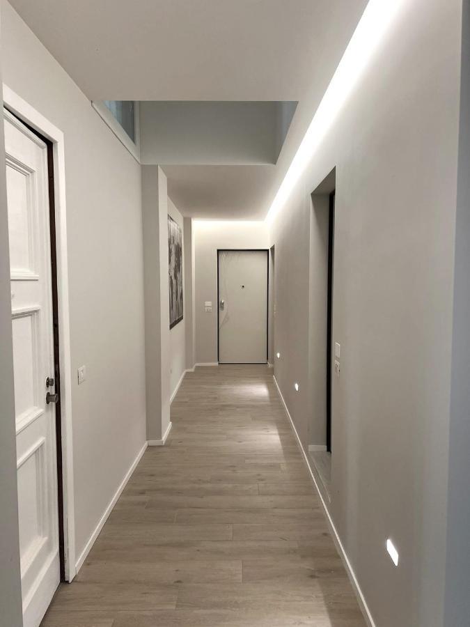 Casa Dante: Oneglia Centro-Marina-Spiagge Apartment Imperia Luaran gambar