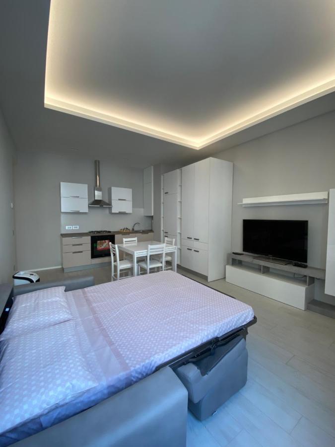 Casa Dante: Oneglia Centro-Marina-Spiagge Apartment Imperia Luaran gambar