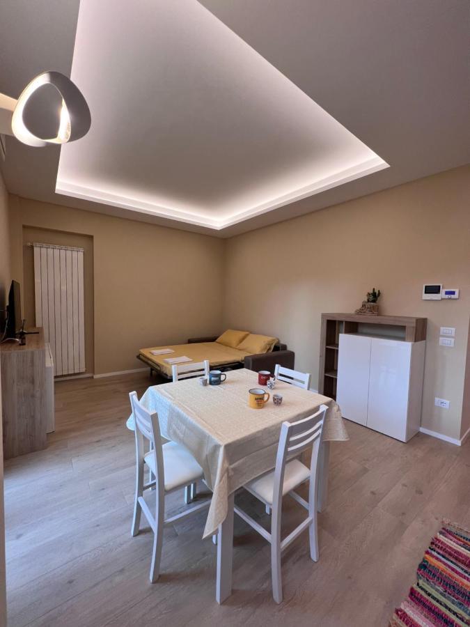 Casa Dante: Oneglia Centro-Marina-Spiagge Apartment Imperia Luaran gambar