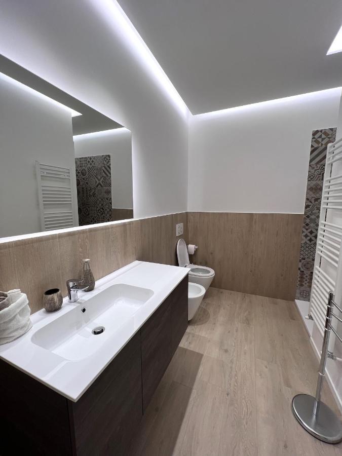 Casa Dante: Oneglia Centro-Marina-Spiagge Apartment Imperia Luaran gambar